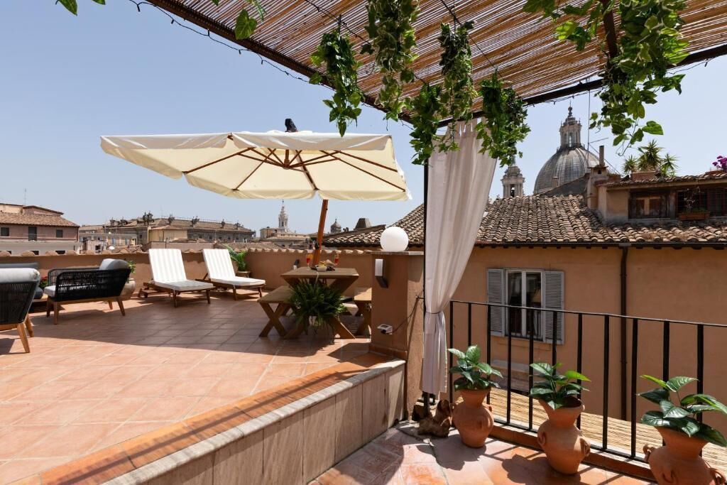 Photo of Patio Balcony in Rione VI Parione
