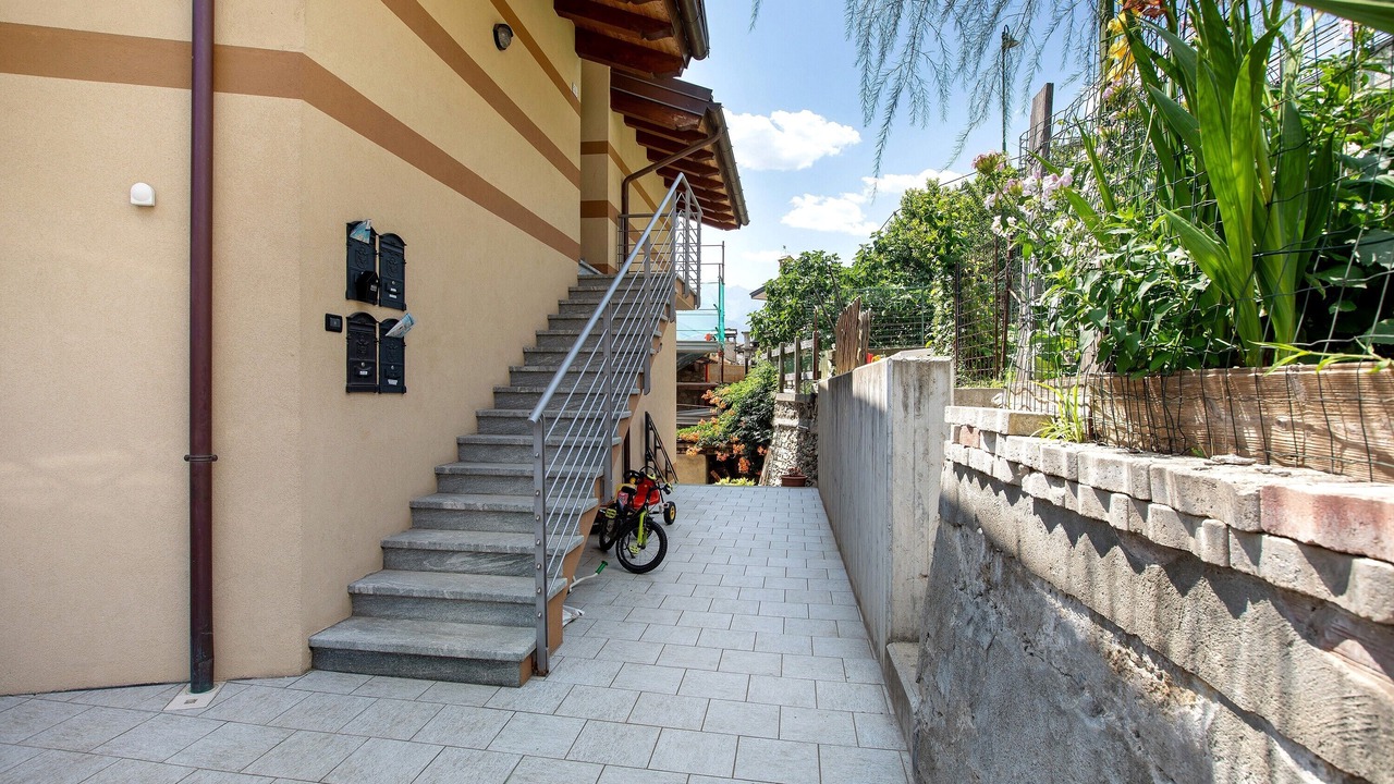 Photo of Outdoor in Montan-Angelin-Arensod