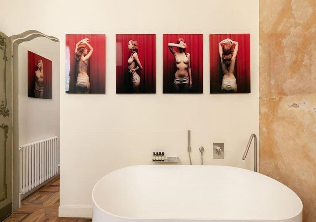Photo of Bathroom in Rione VI Parione
