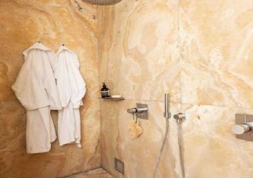 Photo of Bathroom in Rione VI Parione