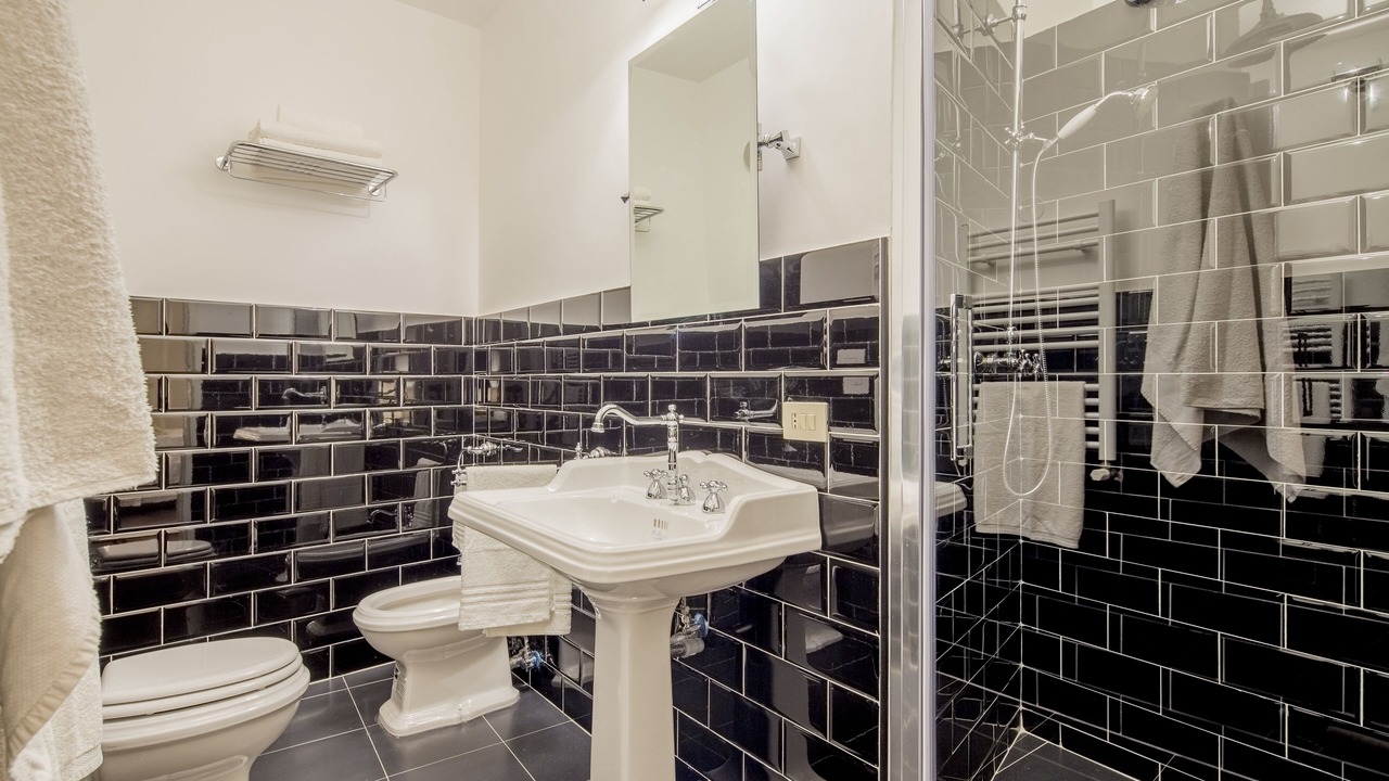 Photo of Bathroom in Rome City Centre