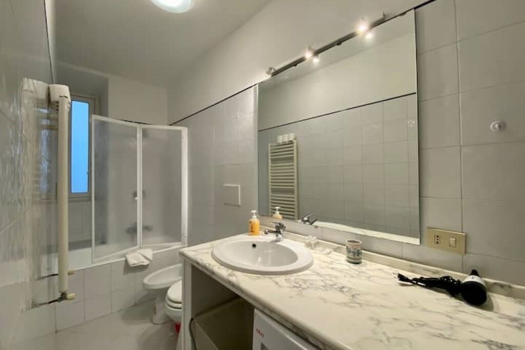 Photo of Bathroom in Rione XIV Borgo