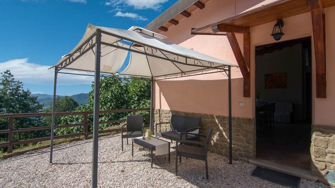 Photo of Patio Balcony in Apecchio