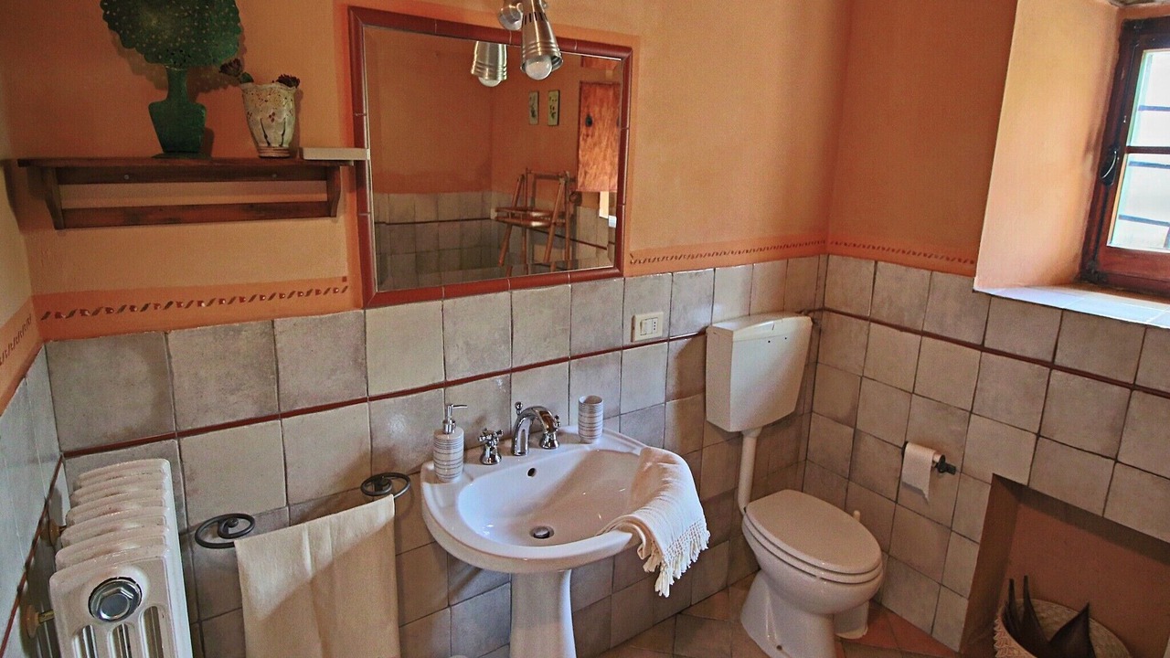 Photo of Bathroom in Apecchio