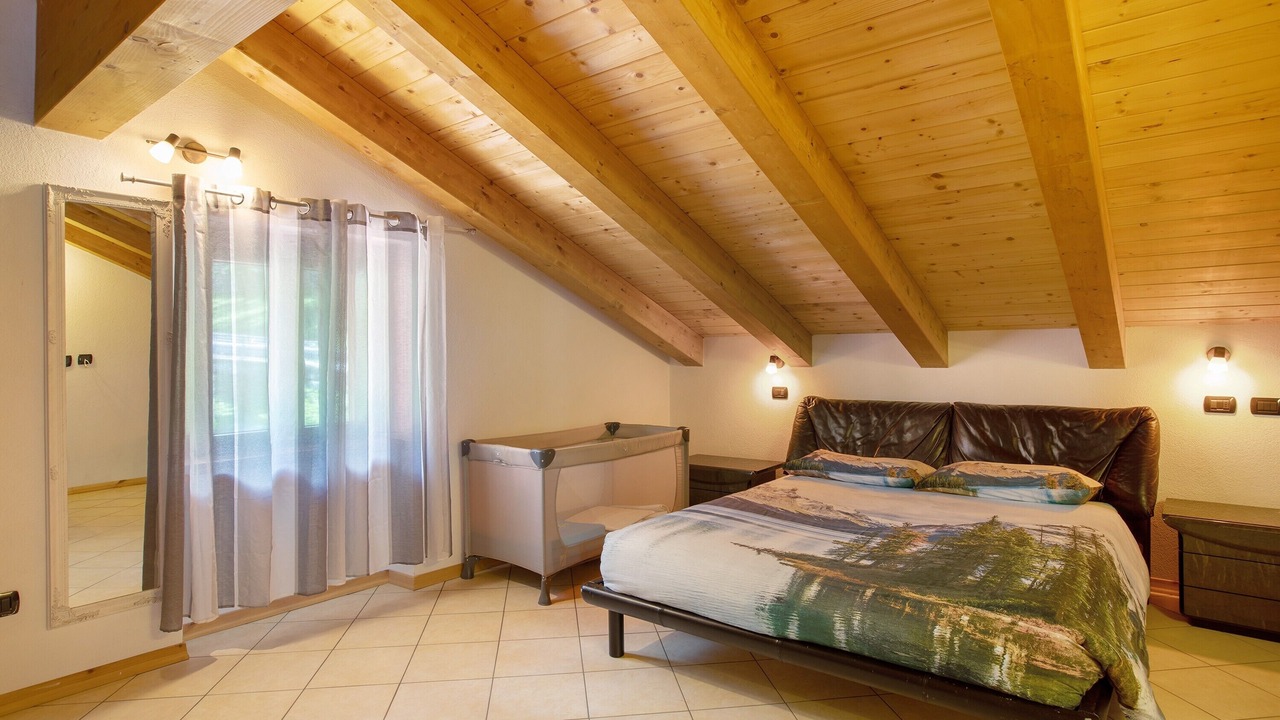 Photo of Bedroom in Chatillon