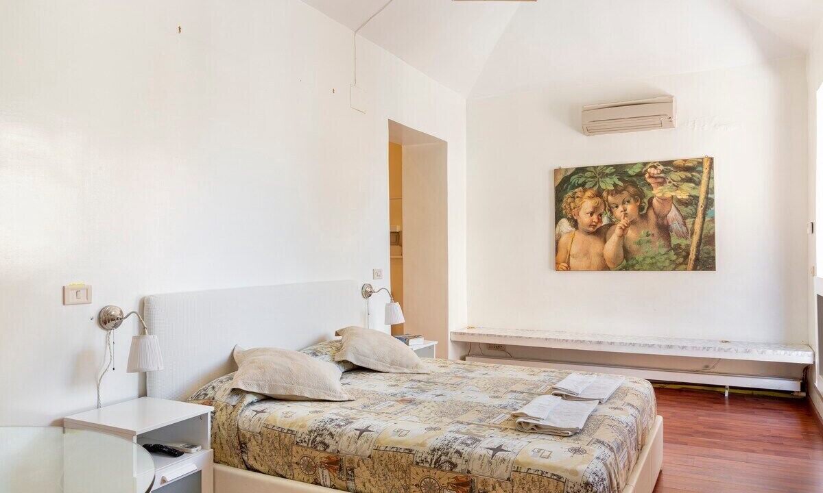 Photo of Bedroom in Rione III Colonna