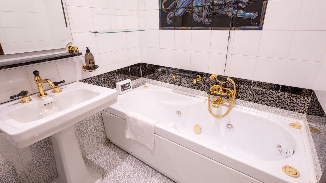 Photo of Bathroom in Old Town