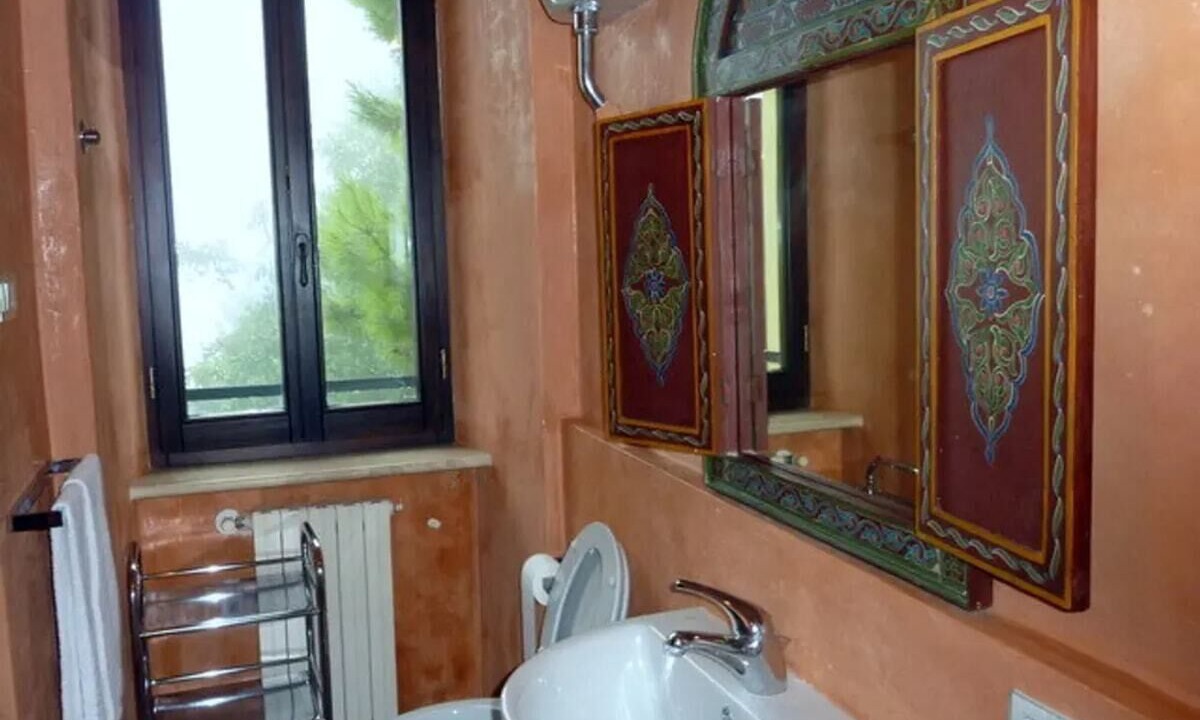 Photo of Bathroom in Santa Vittoria in Matenano