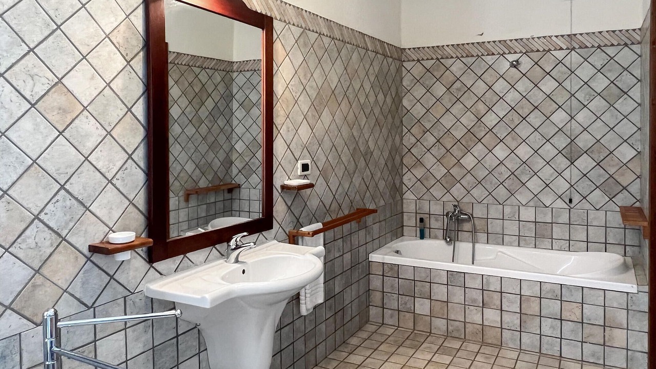 Photo of Bathroom in Castelli