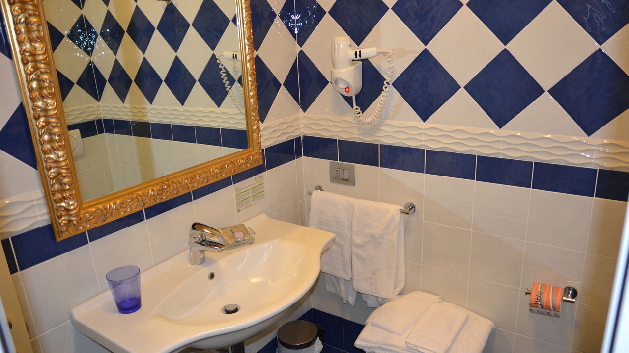 Photo of Bathroom in Tortoreto