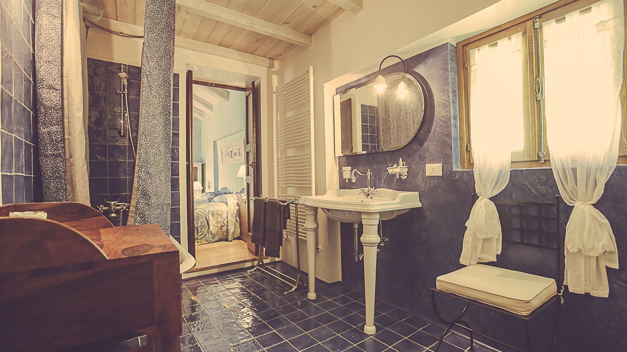 Photo of Bathroom in Pollone