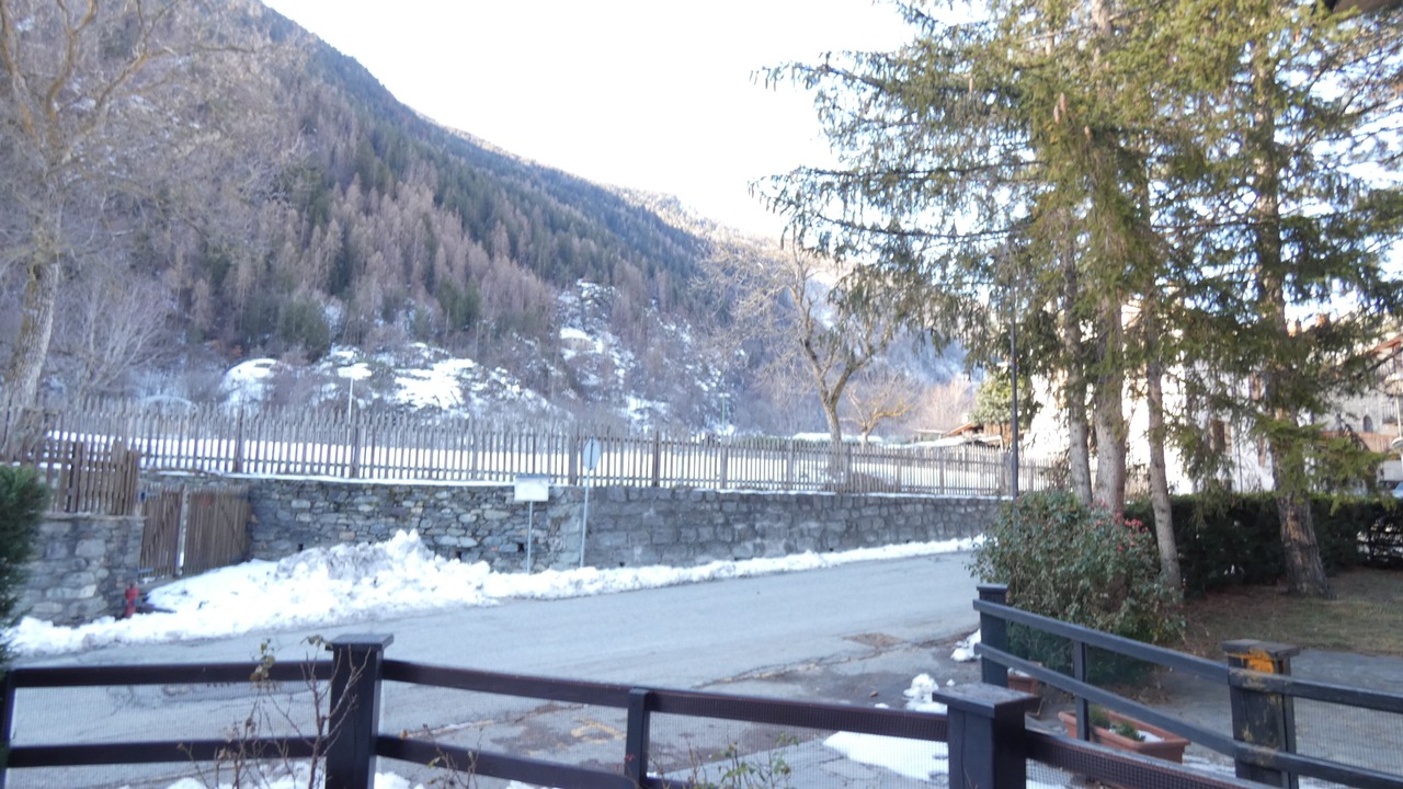 Photo of Outdoor in Derby-villaret