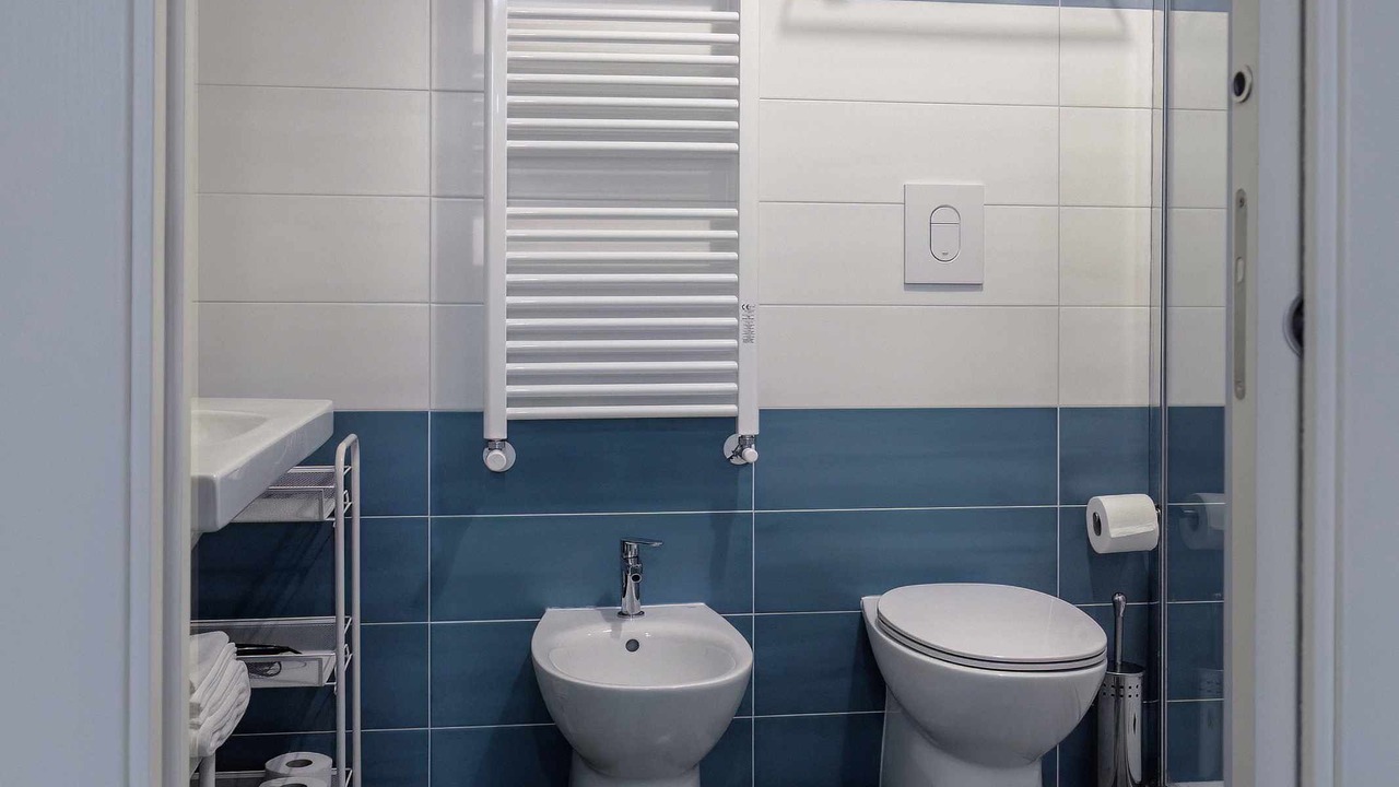 Photo of Bathroom in Bacoli
