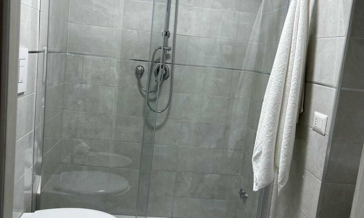 Photo of Bathroom in Naples City Centre