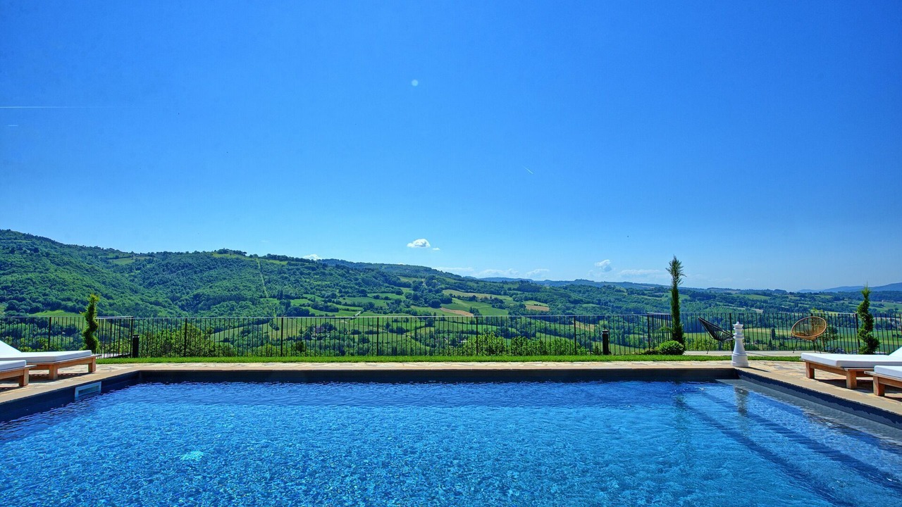 Photo of Outdoor in Montone