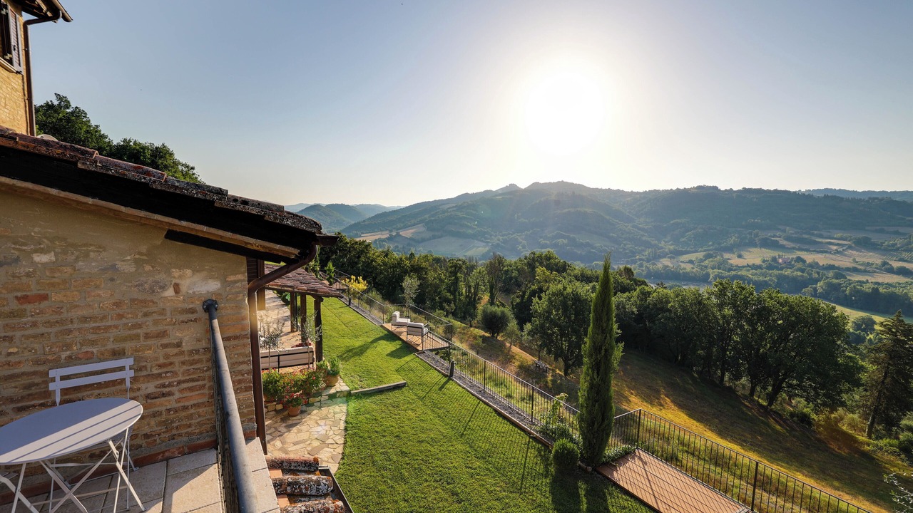 Photo of Patio Balcony in Montone
