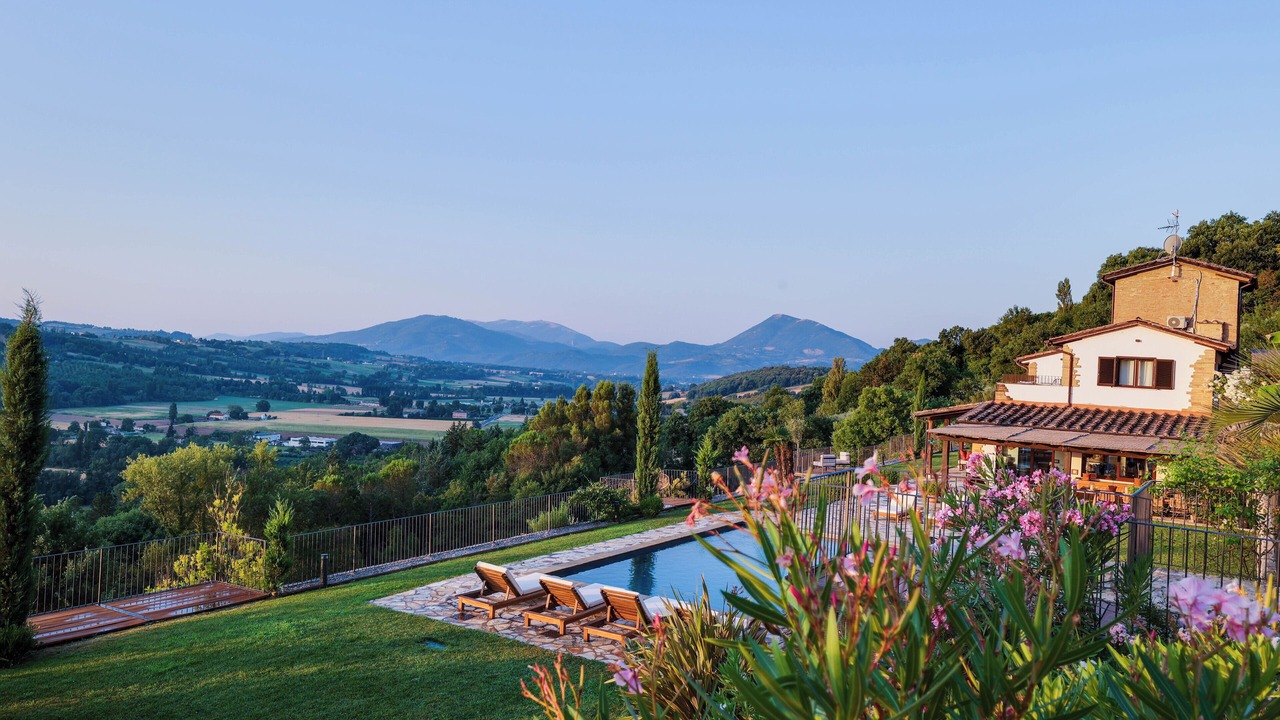 Photo of Outdoor in Montone