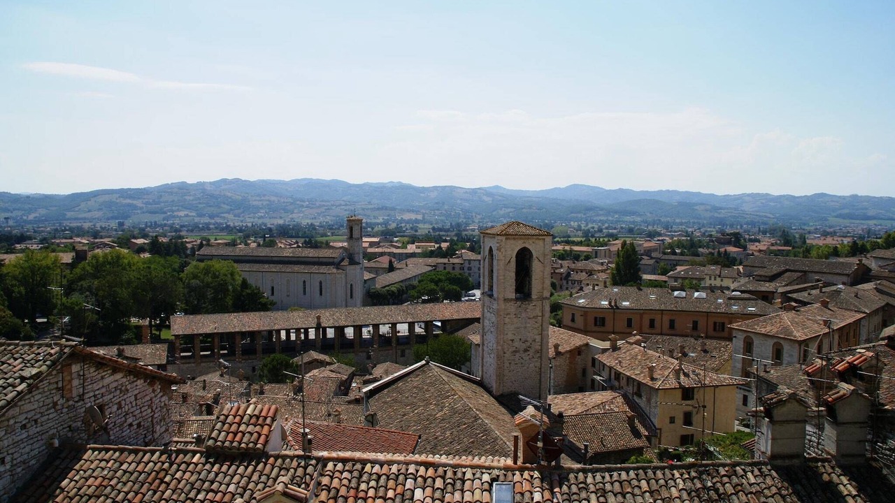 Photo of Others in Montone