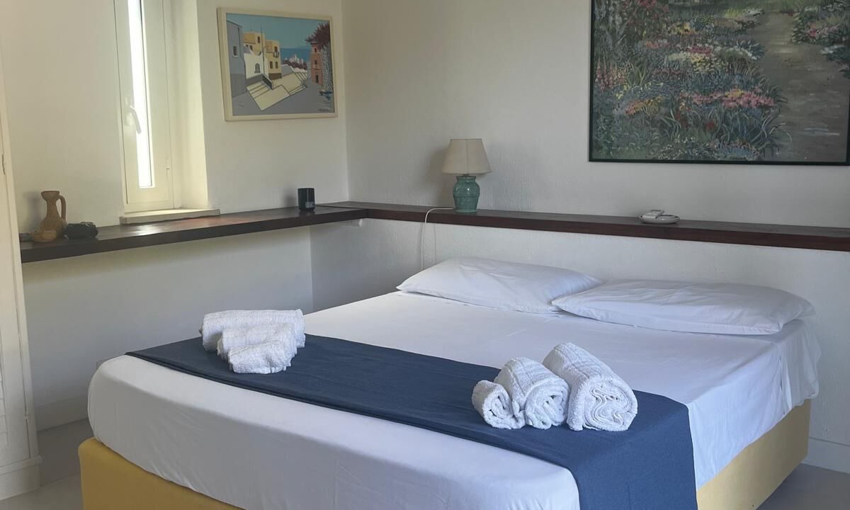 Photo of Bedroom in Ischia Porto