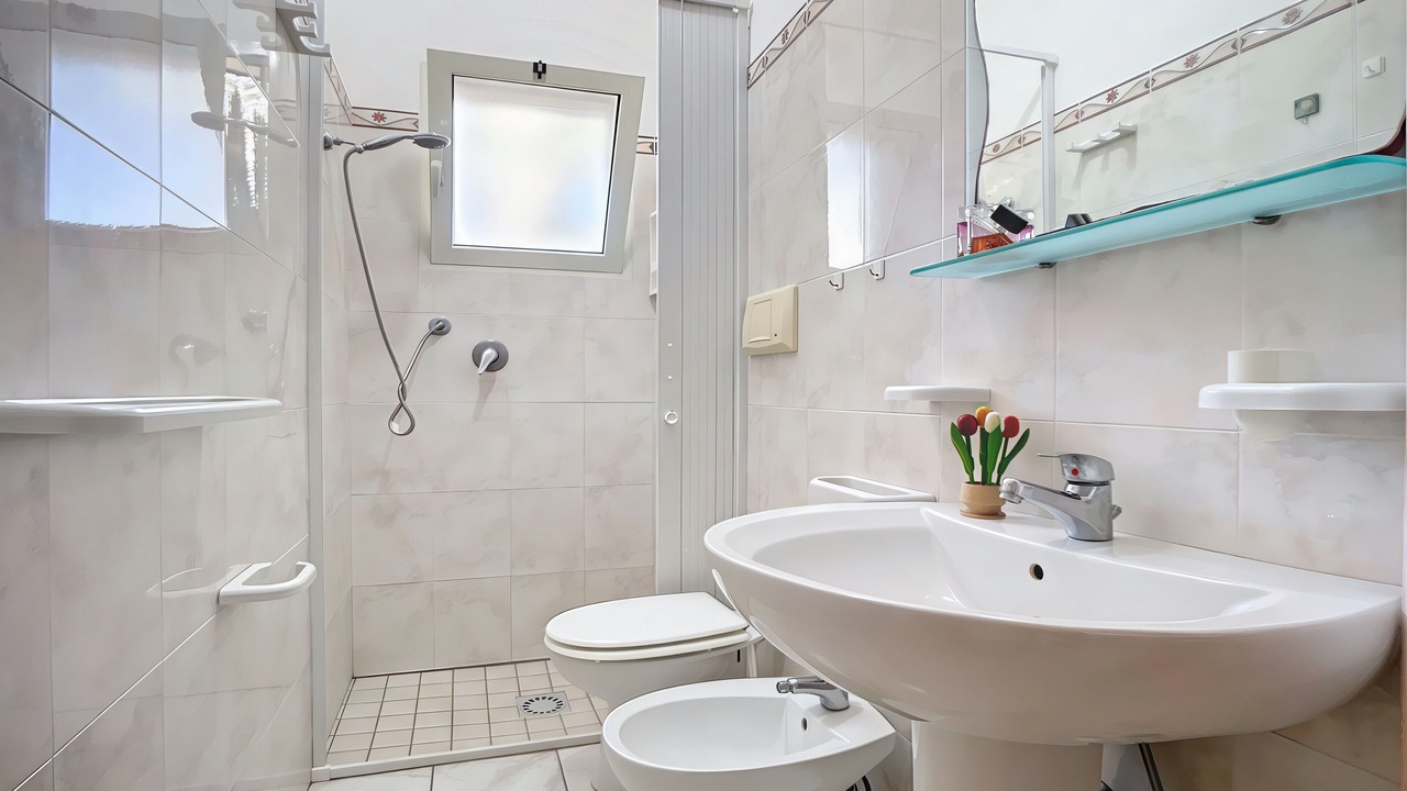 Photo of Bathroom in Scialara