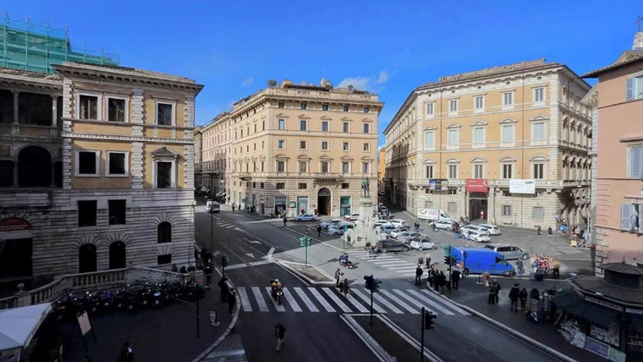 Photo of Others in Navona