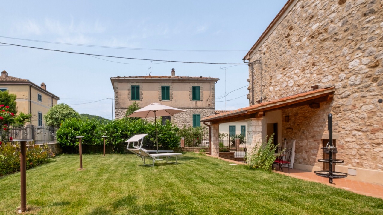 Photo of Outdoor in Semproniano