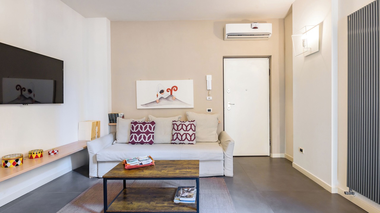 Photo of Livingroom in Naples City Centre