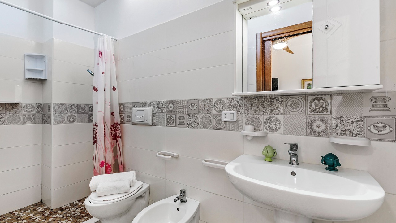 Photo of Bathroom in Defensola