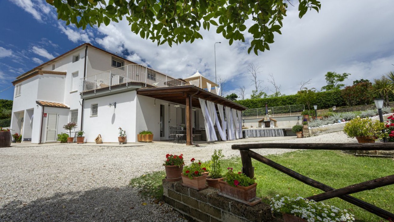Photo of Outdoor in Carassai