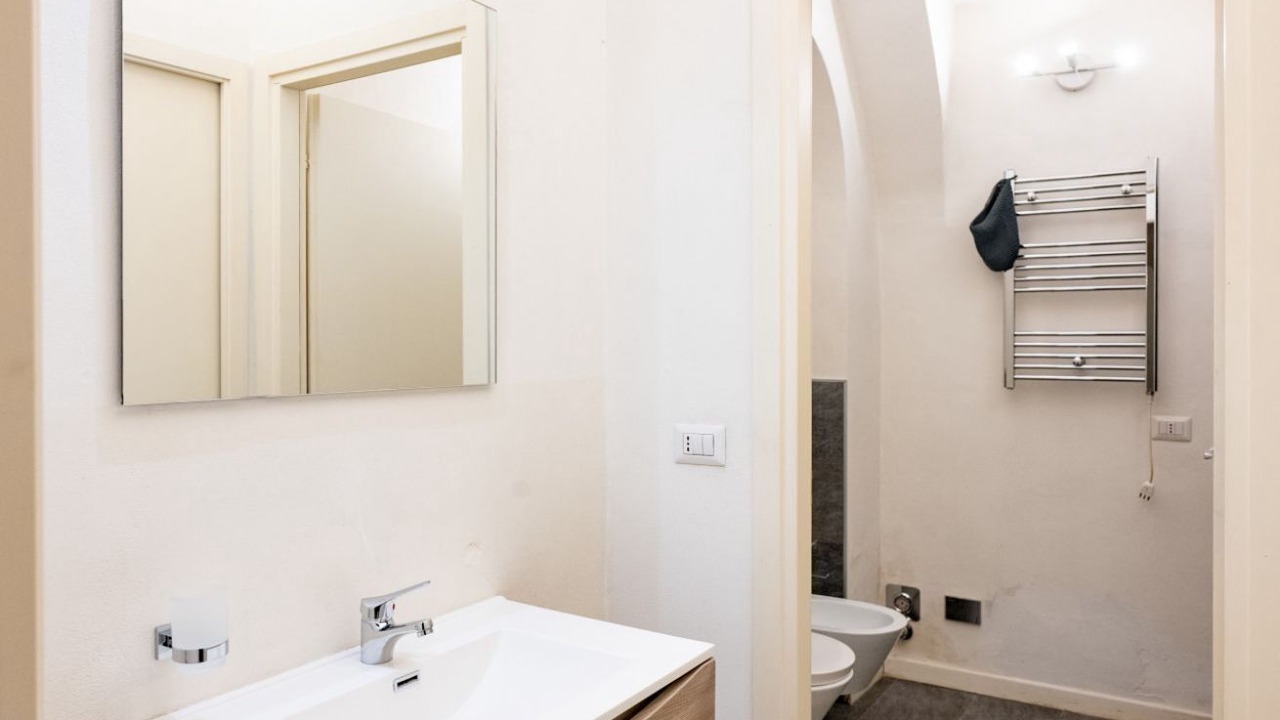 Photo of Bathroom in Roman Quarter