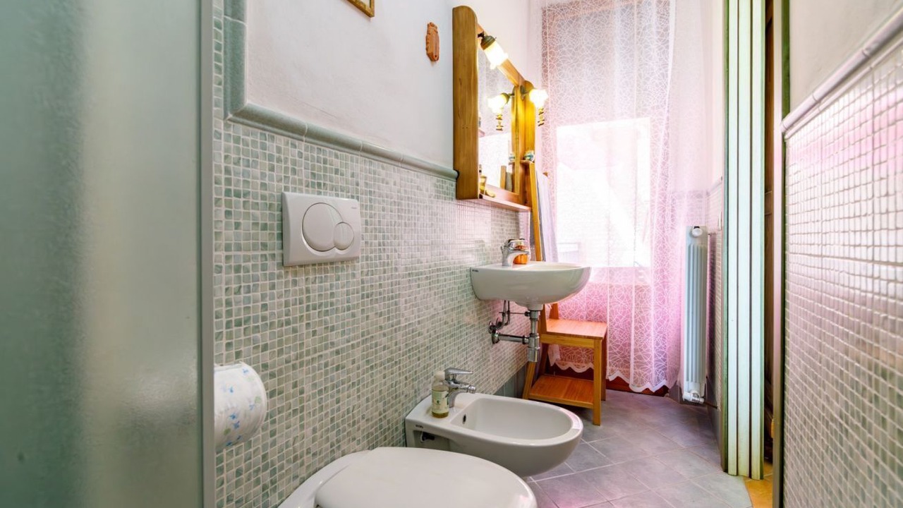 Photo of Bathroom in Gaiole in Chianti