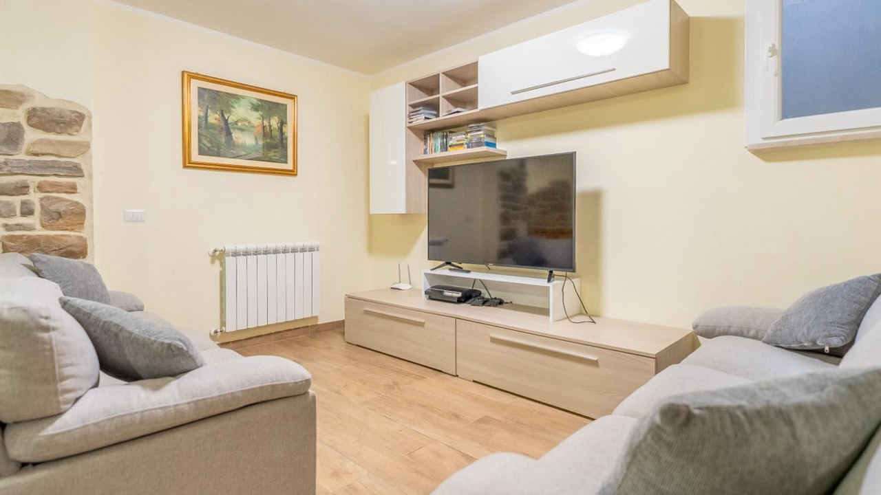 Photo of Livingroom in Montone