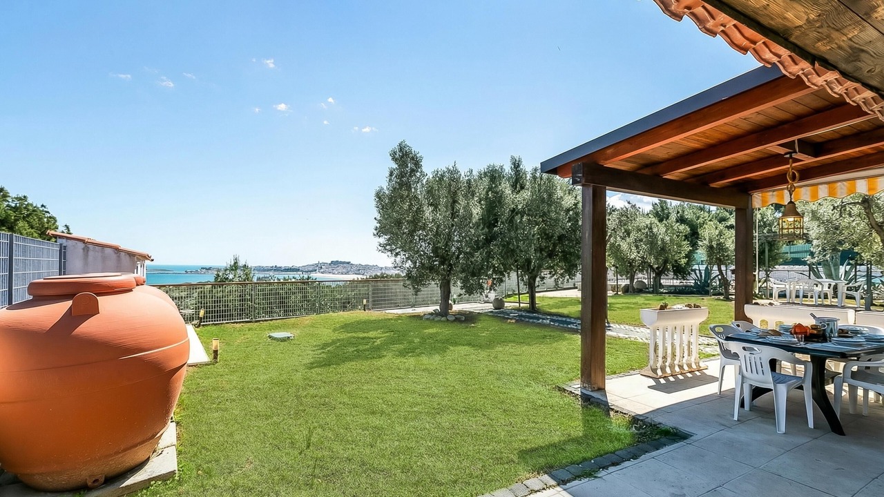 Photo of Outdoor in Defensola