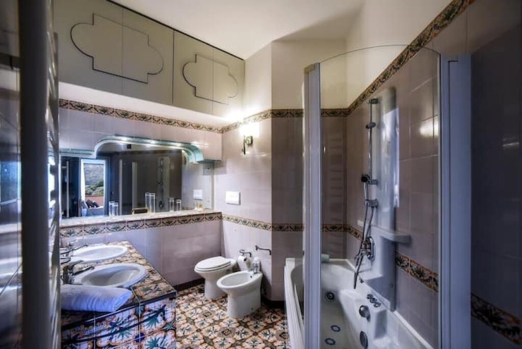 Photo of Bathroom in Dragonea