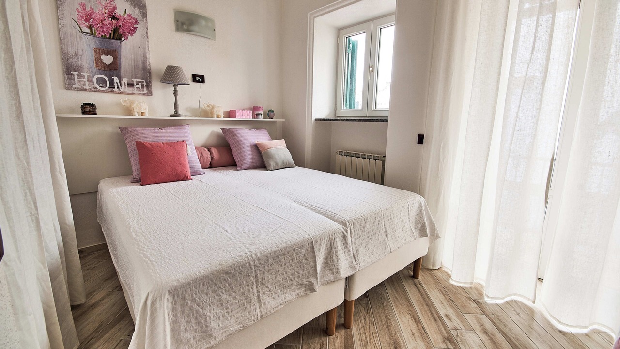 Photo of Bedroom in Forio