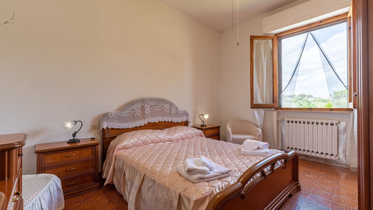 Photo of Bedroom in San Giovanni d'Asso