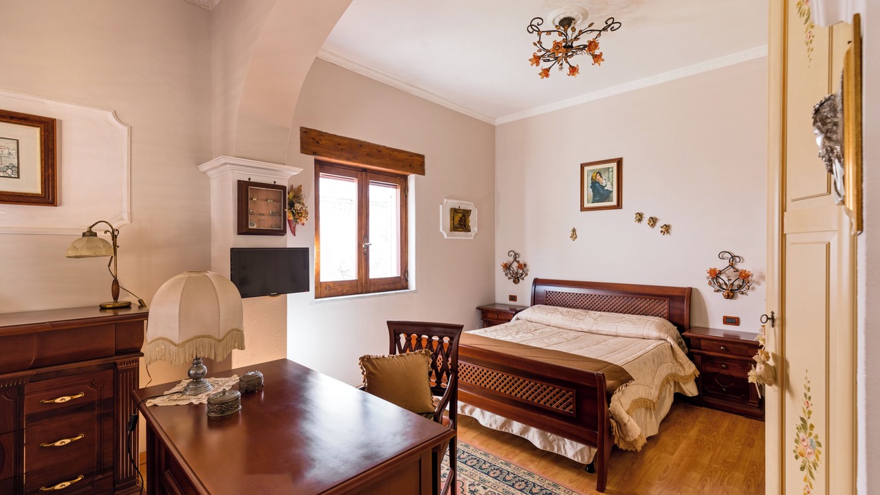 Photo of Bedroom in Ischia Porto