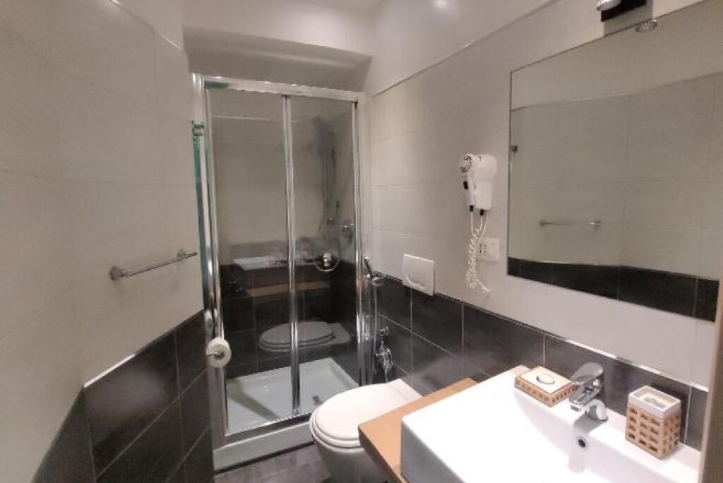 Photo of Bathroom in Rione III Colonna
