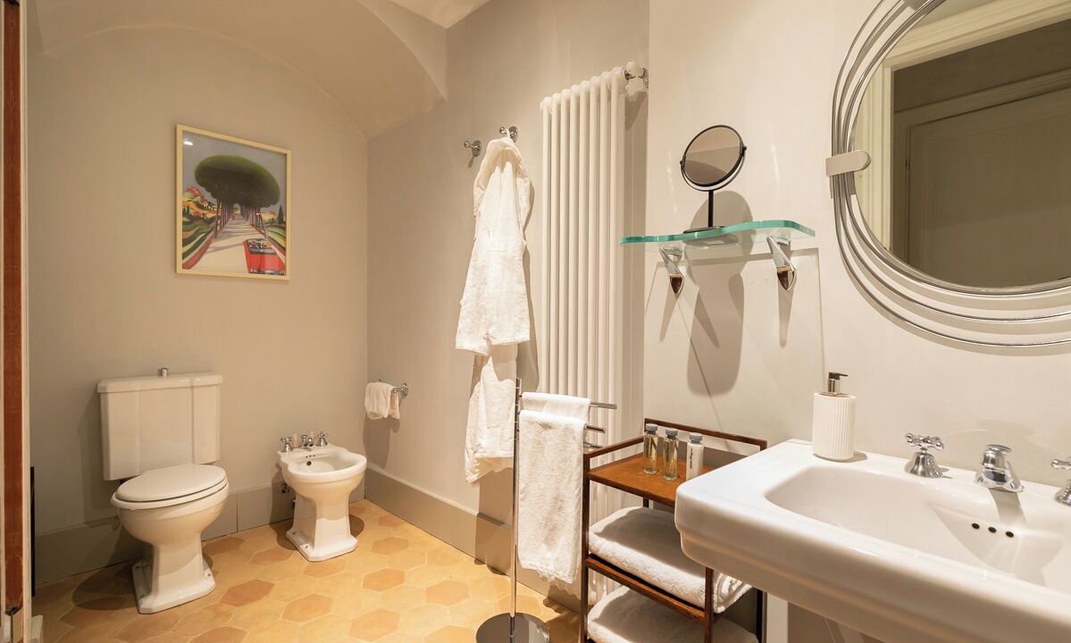 Photo of Bathroom in Rome City Centre