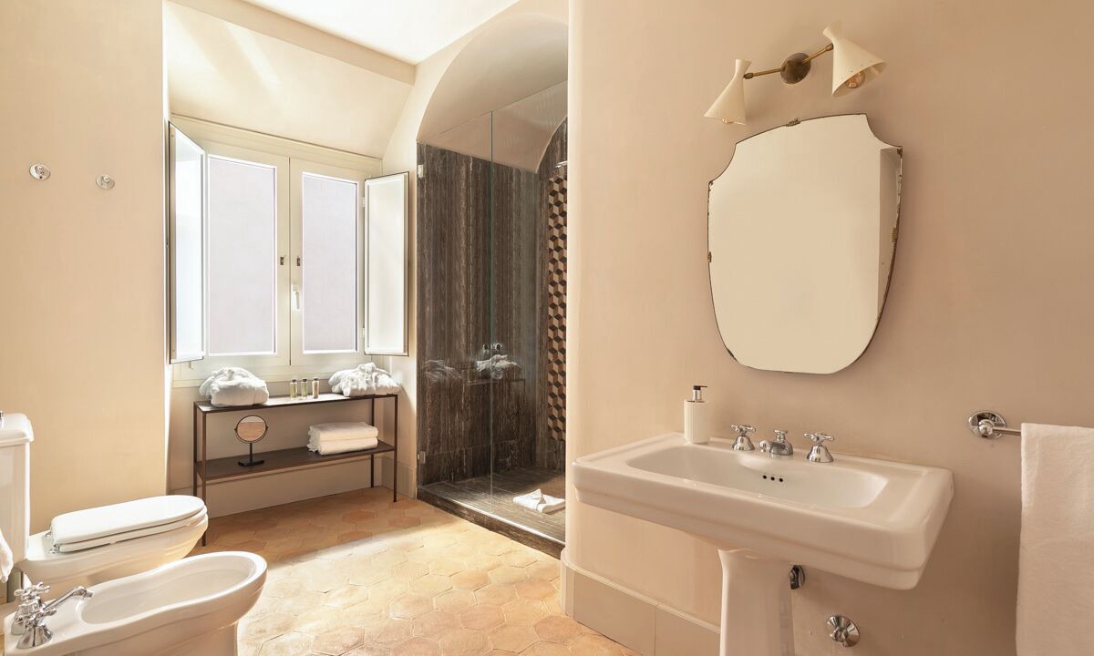 Photo of Bathroom in Rome City Centre