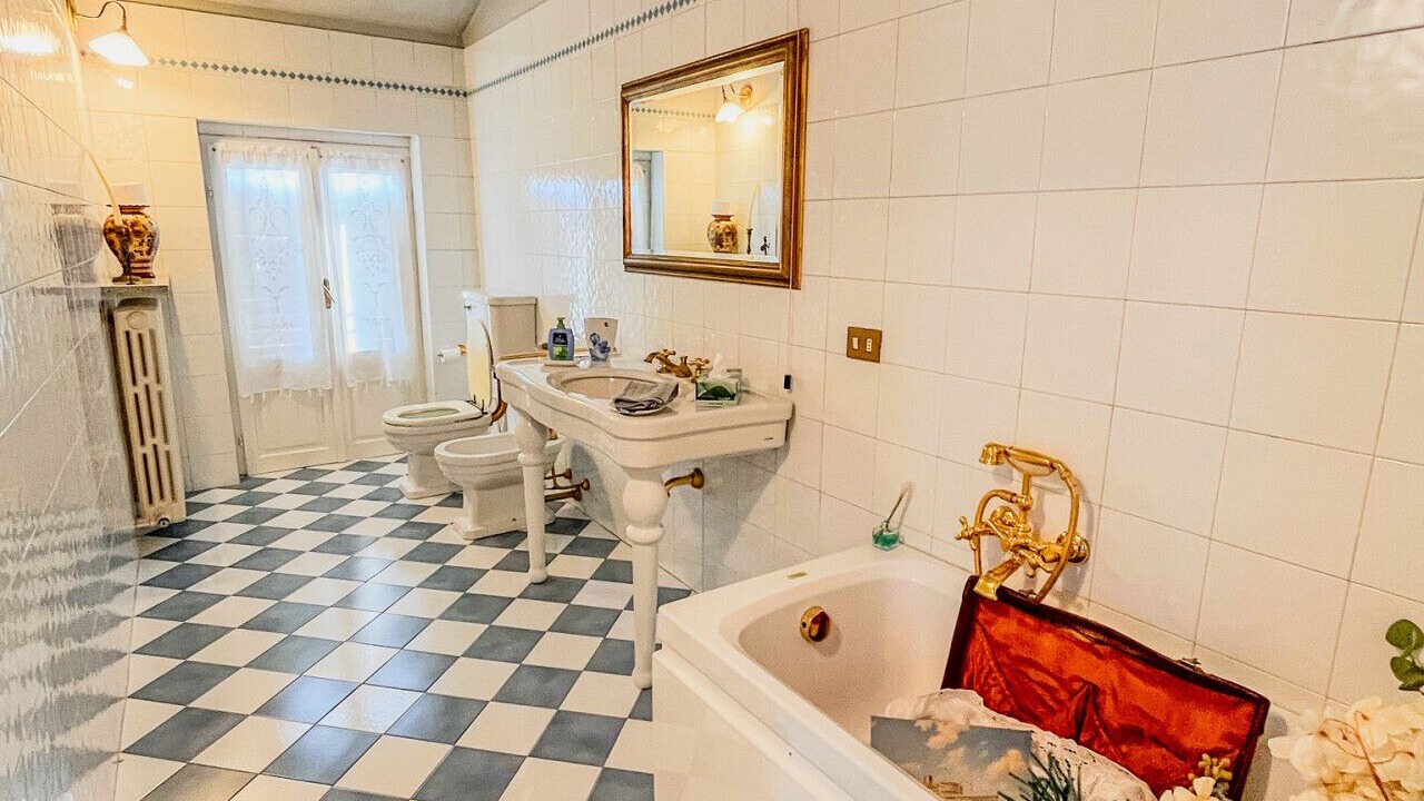 Photo of Bathroom in Sairano