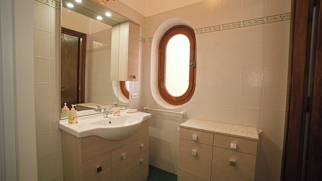 Photo of Bathroom in Giglio Campese