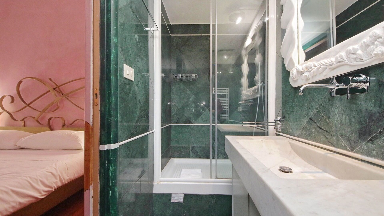 Photo of Bathroom in Rione IV Campo Marzio
