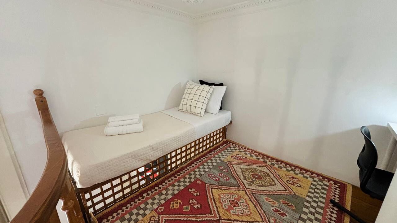 Photo of Bedroom in Rione VI Parione