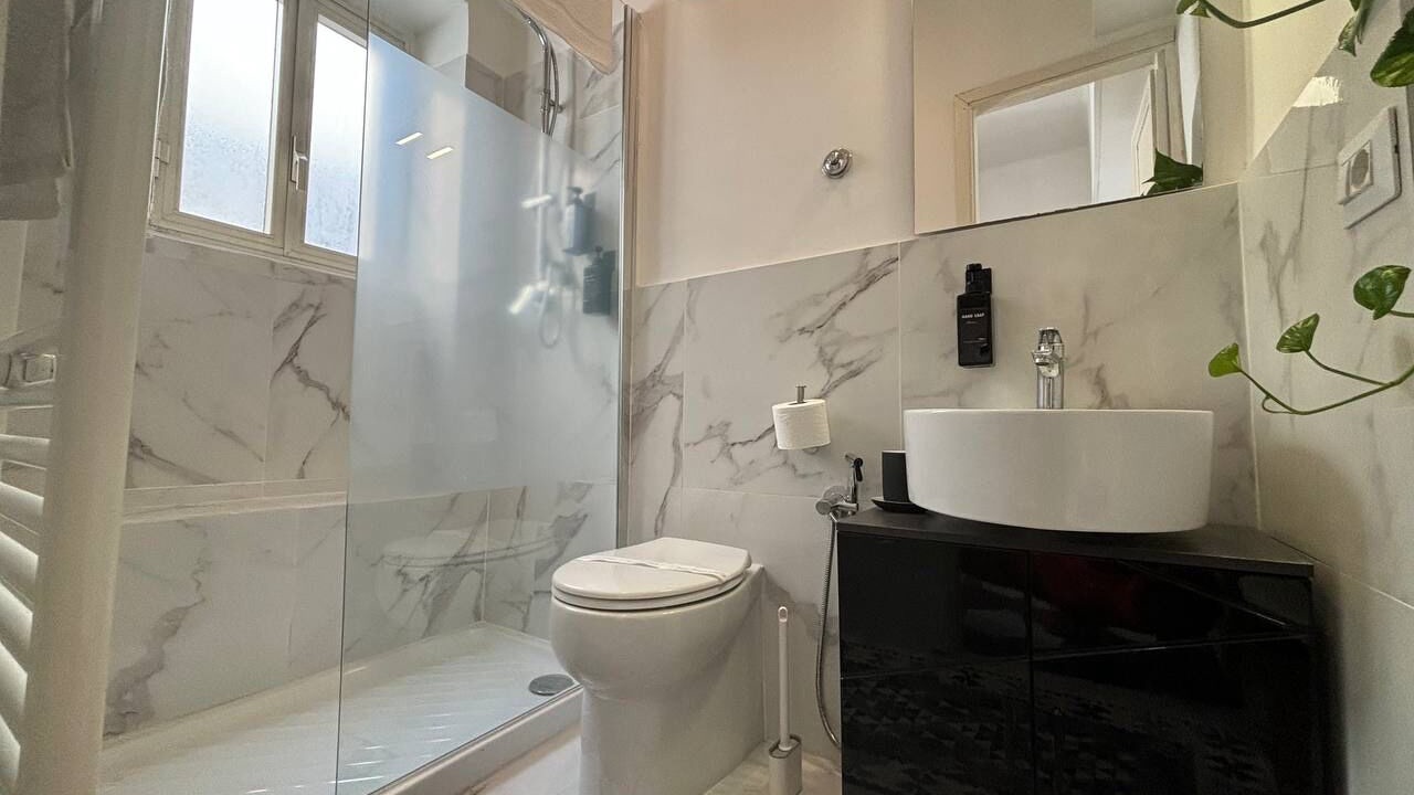 Photo of Bathroom in Rione VI Parione