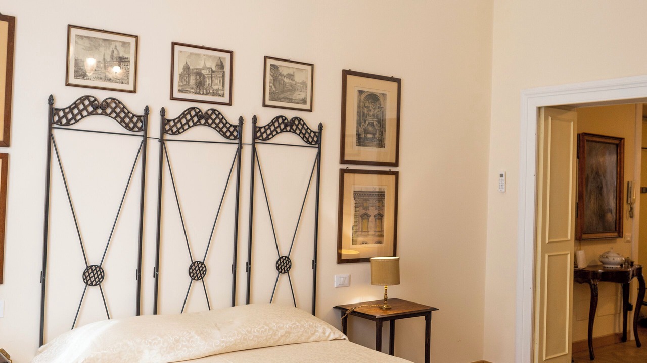 Photo of Bedroom in Rome City Centre