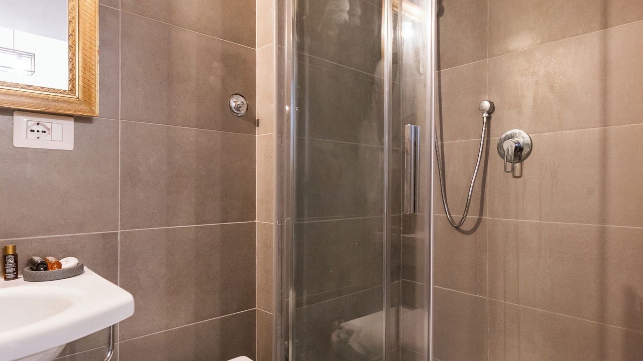 Photo of Bathroom in Rome City Centre
