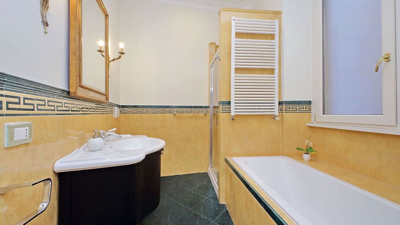 Photo of Bathroom in Monti