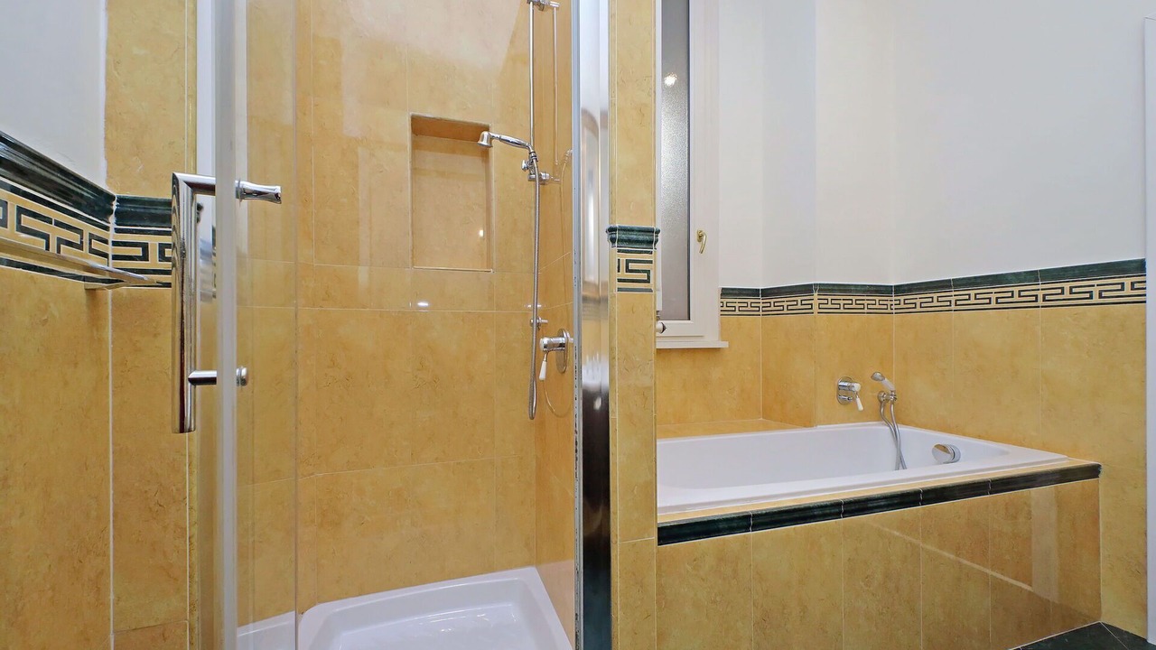 Photo of Bathroom in Monti