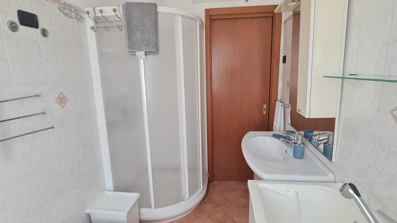 Photo of Bathroom in Sapri